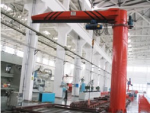 該產(chǎn)品固定在牢固的地基上，主要用在車間、倉(cāng)庫(kù)等室內(nèi)場(chǎng)地，若用于室外需在起重機(jī)頂部裝設(shè)防雨棚。