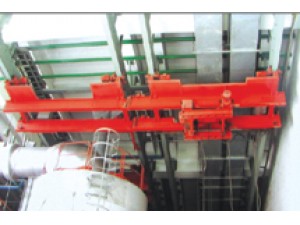 LX(SXG)過軌起重機是兩部分獨立軌道之間實現(xiàn)物品轉(zhuǎn)移的一種專用起重機，典型應(yīng)用于磨煤機的檢修，立體倉庫物品的轉(zhuǎn)移。